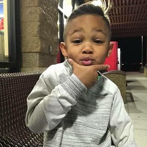 Meet your Posher, Phillip